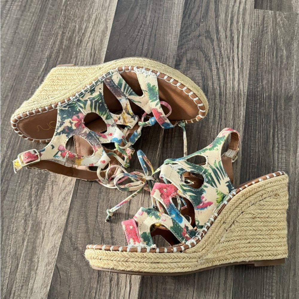⚠️Wedge Sandals⚠️